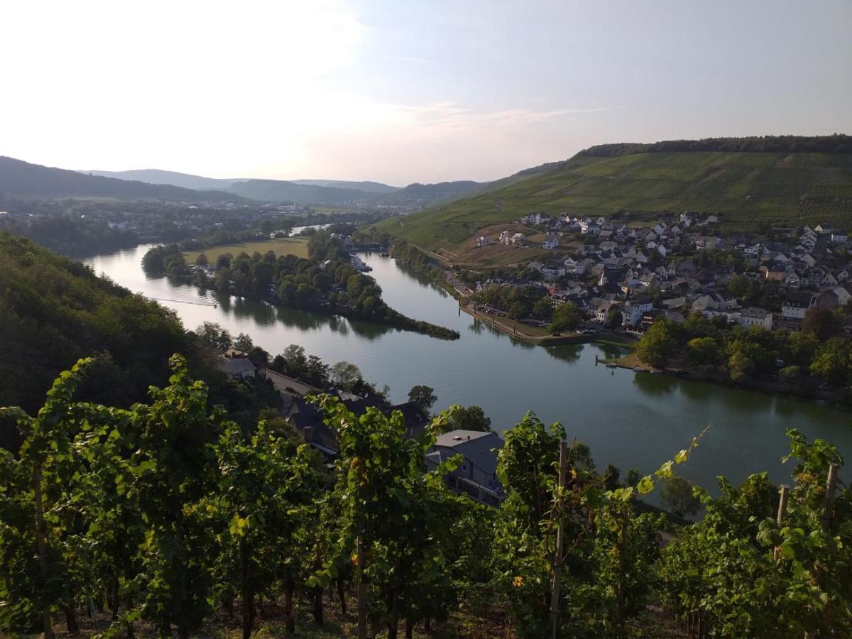 Ferienwohnung Moselblick Bernkastel-Kues Esterno foto