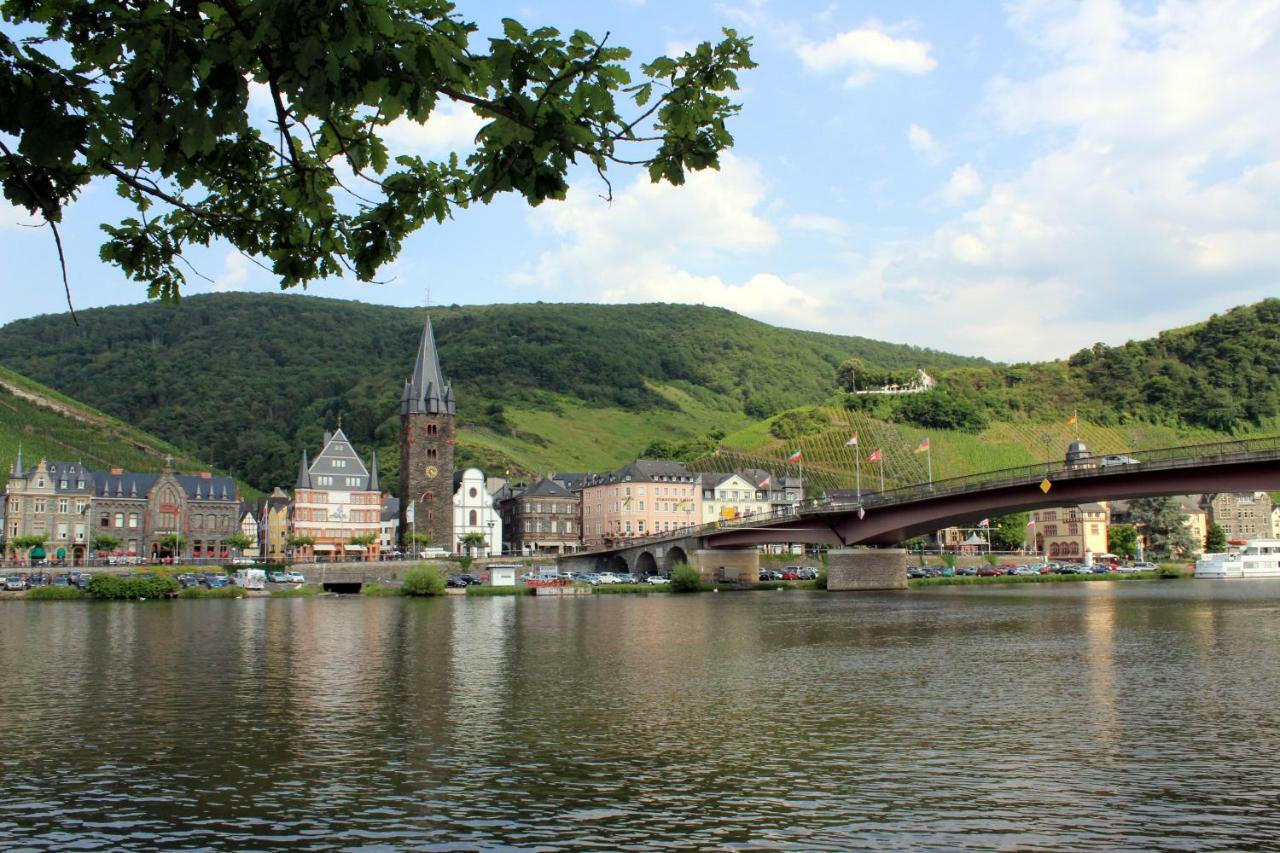 Ferienwohnung Moselblick Bernkastel-Kues Esterno foto