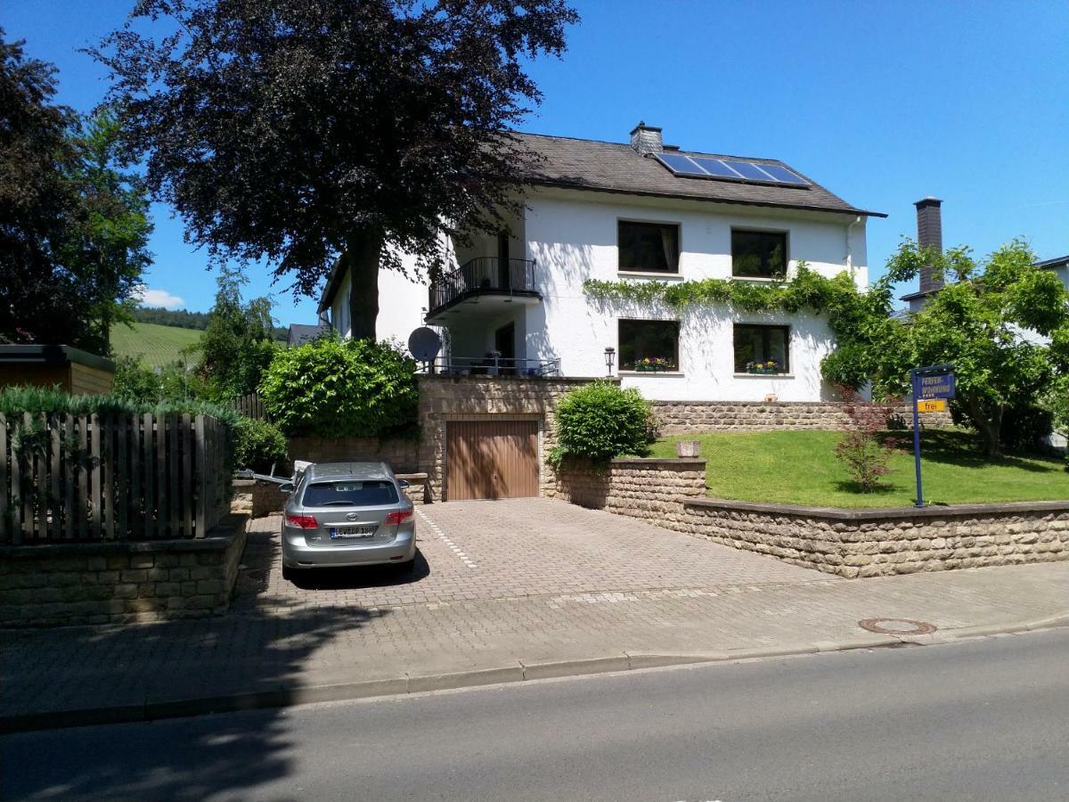 Ferienwohnung Moselblick Bernkastel-Kues Esterno foto